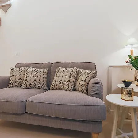 Duomo Romantic Nest 아파트 *