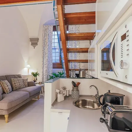 아파트 Duomo Romantic Nest *